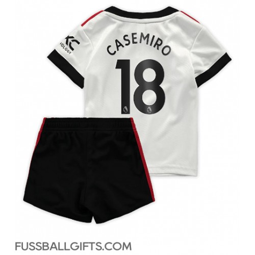 Manchester United Casemiro #18 Fußballbekleidung Auswärtstrikot Kinder 2022-23 Kurzarm (+ kurze hosen)
